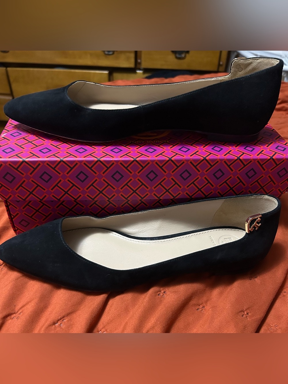 Tory Burch Black Suede Pointed Ballet Flats Sz 8M